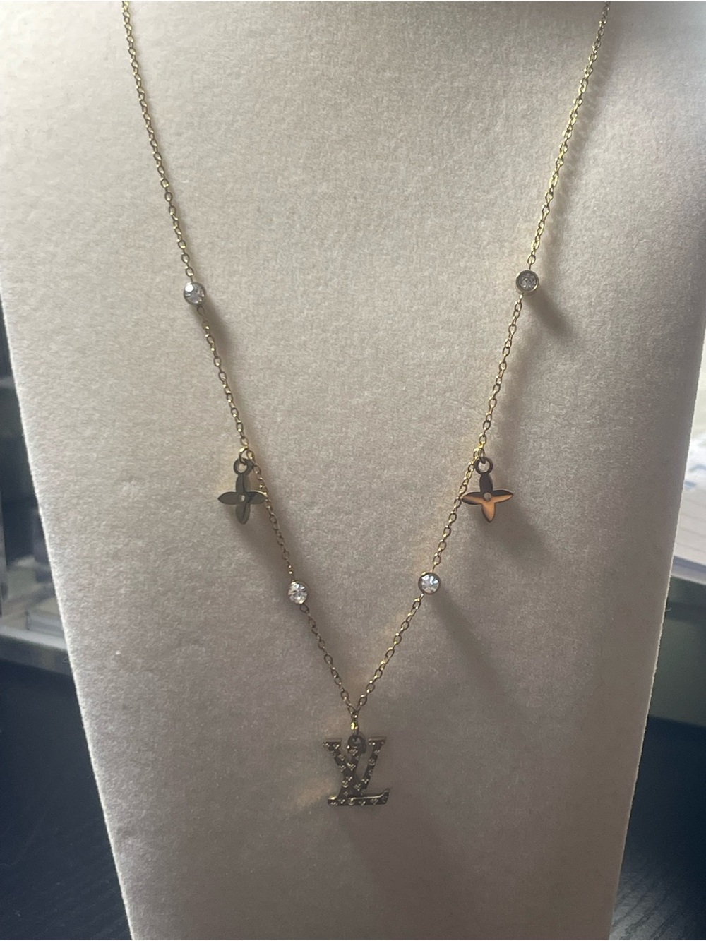 Dainty Stainless Steel Gold Necklace with Rhinestones